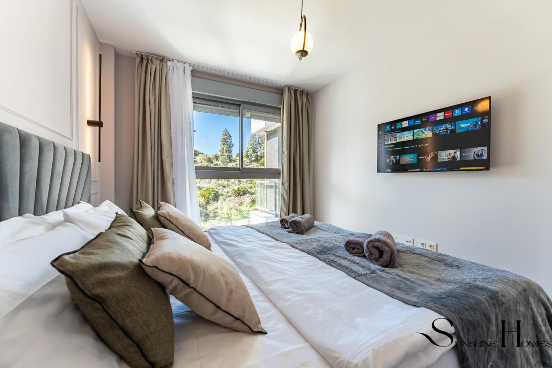 Luxury 2 Bedroom Apartment, Pools, Sauna, Gym & More MIJAS COSTA Luaran gambar